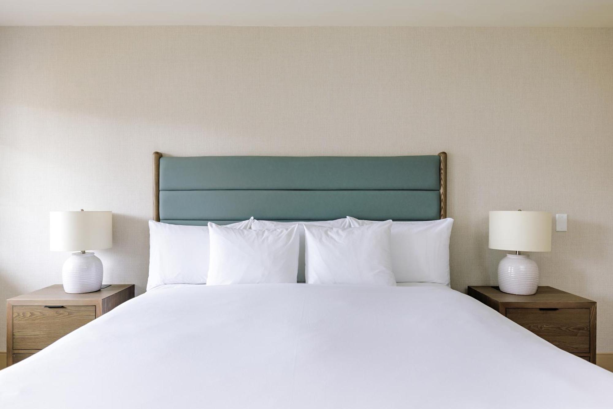 Balcomo, A Ramada By Wyndham Penticton Kültér fotó