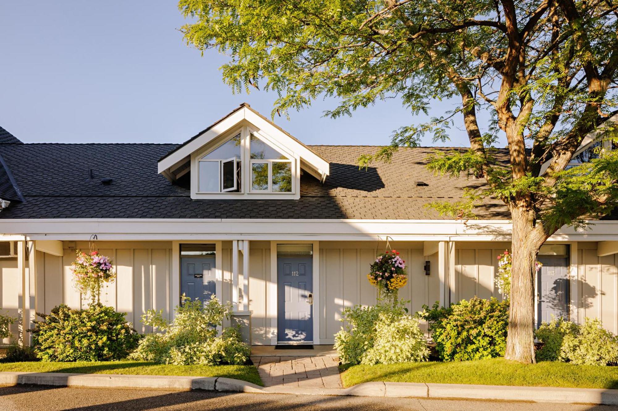Balcomo, A Ramada By Wyndham Penticton Kültér fotó
