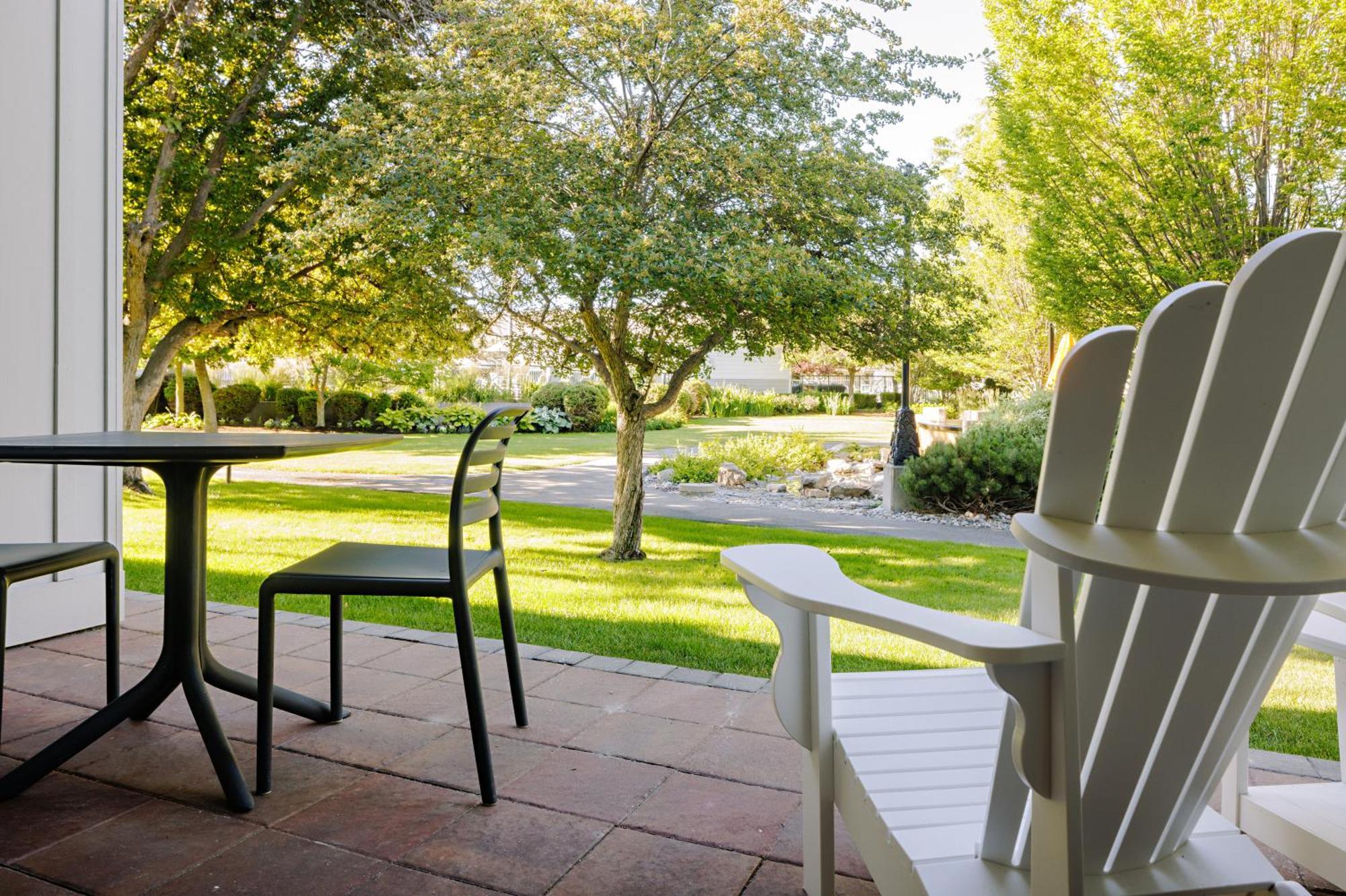 Balcomo, A Ramada By Wyndham Penticton Kültér fotó