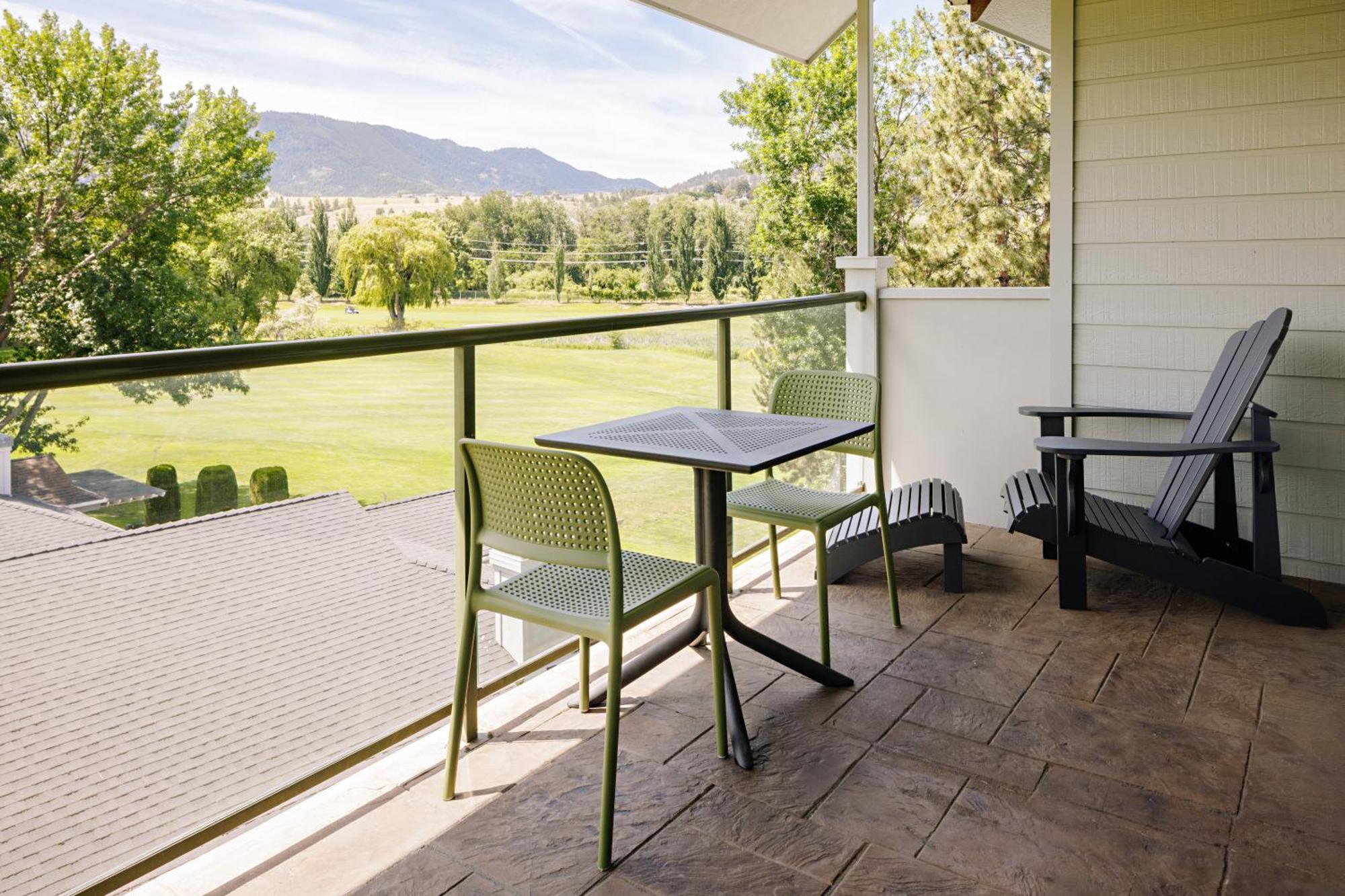 Balcomo, A Ramada By Wyndham Penticton Kültér fotó