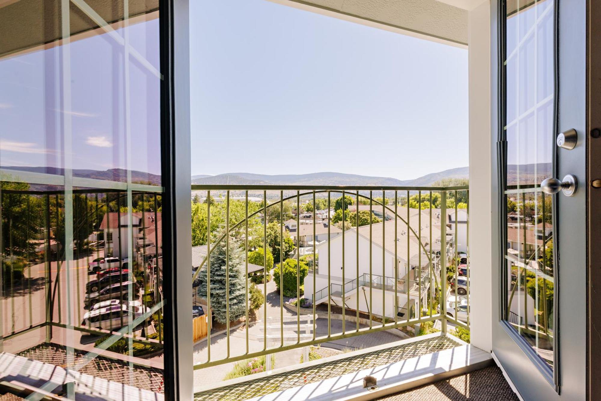 Balcomo, A Ramada By Wyndham Penticton Kültér fotó