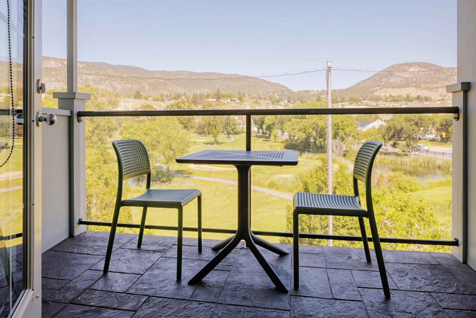 Balcomo, A Ramada By Wyndham Penticton Kültér fotó