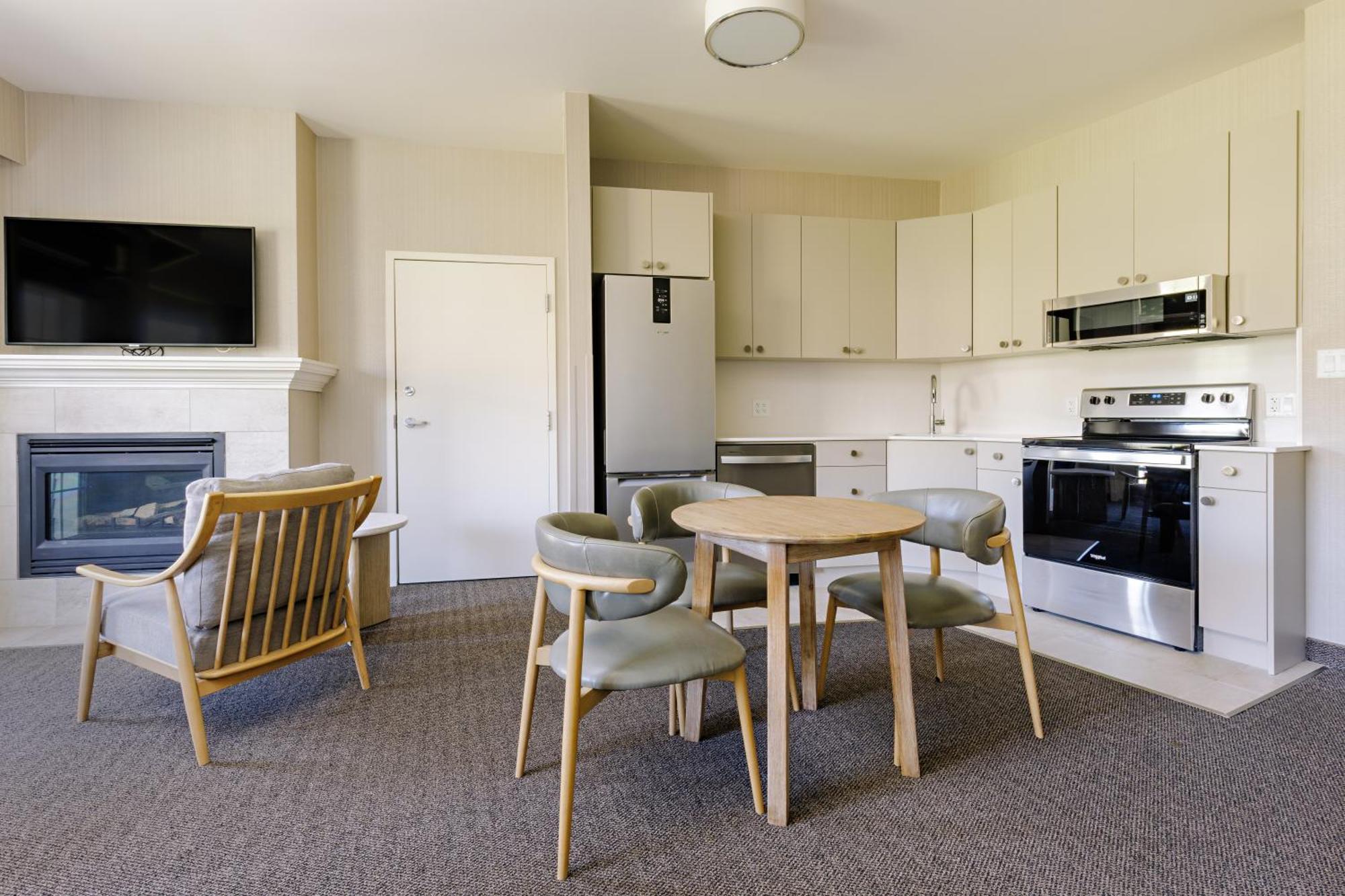 Balcomo, A Ramada By Wyndham Penticton Kültér fotó