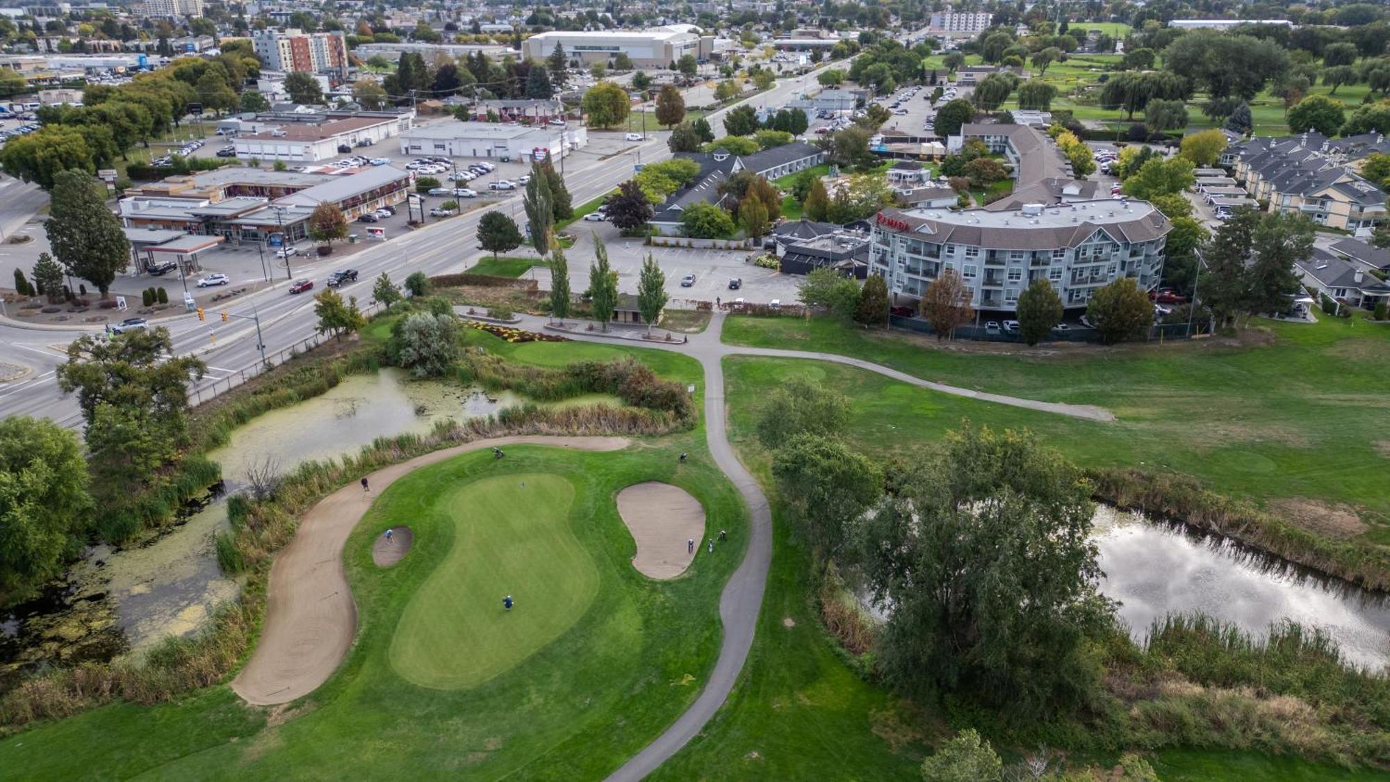 Balcomo, A Ramada By Wyndham Penticton Kültér fotó